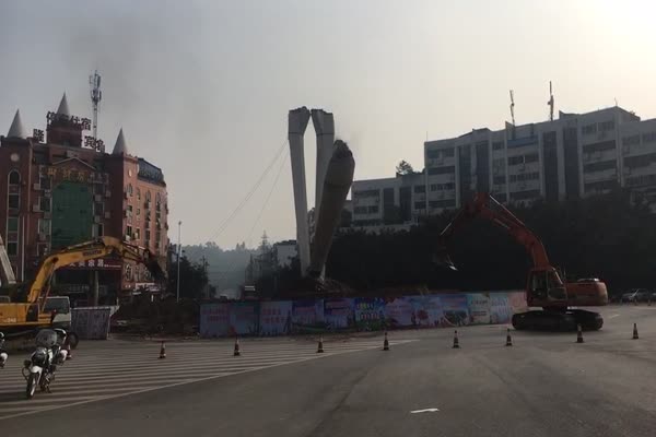 c2e14e2c48ddeb93566c8900c6cf1da3